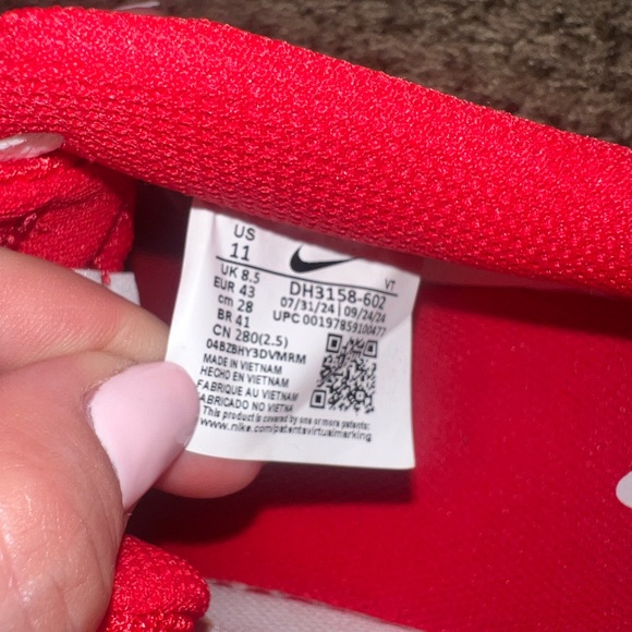 Nike Red and White Low-Top Sneakers - Picture 3 of 4